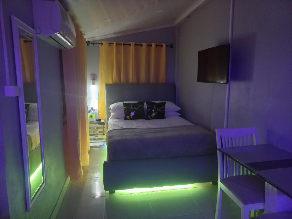 Jazmin'S Apartment โอรันเยสตัด ภายนอก รูปภาพ